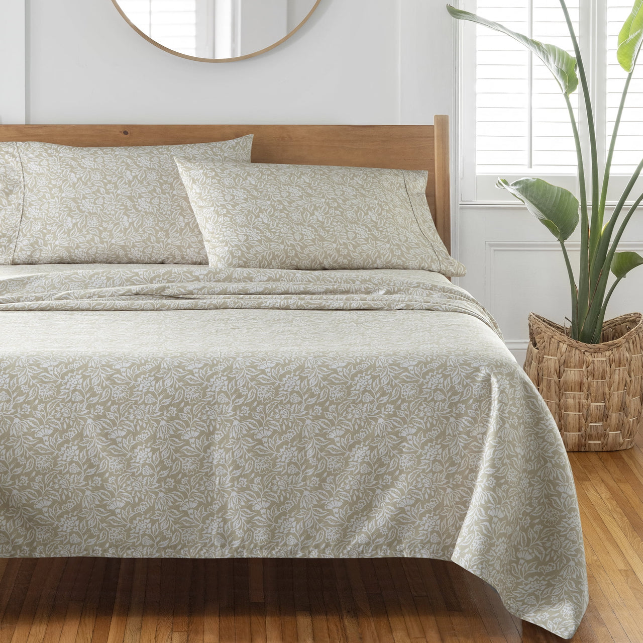 Better Homes & Gardens 4-Piece 300 Thread Count Sateen King Sheet Set, Floral Almond Biscuit