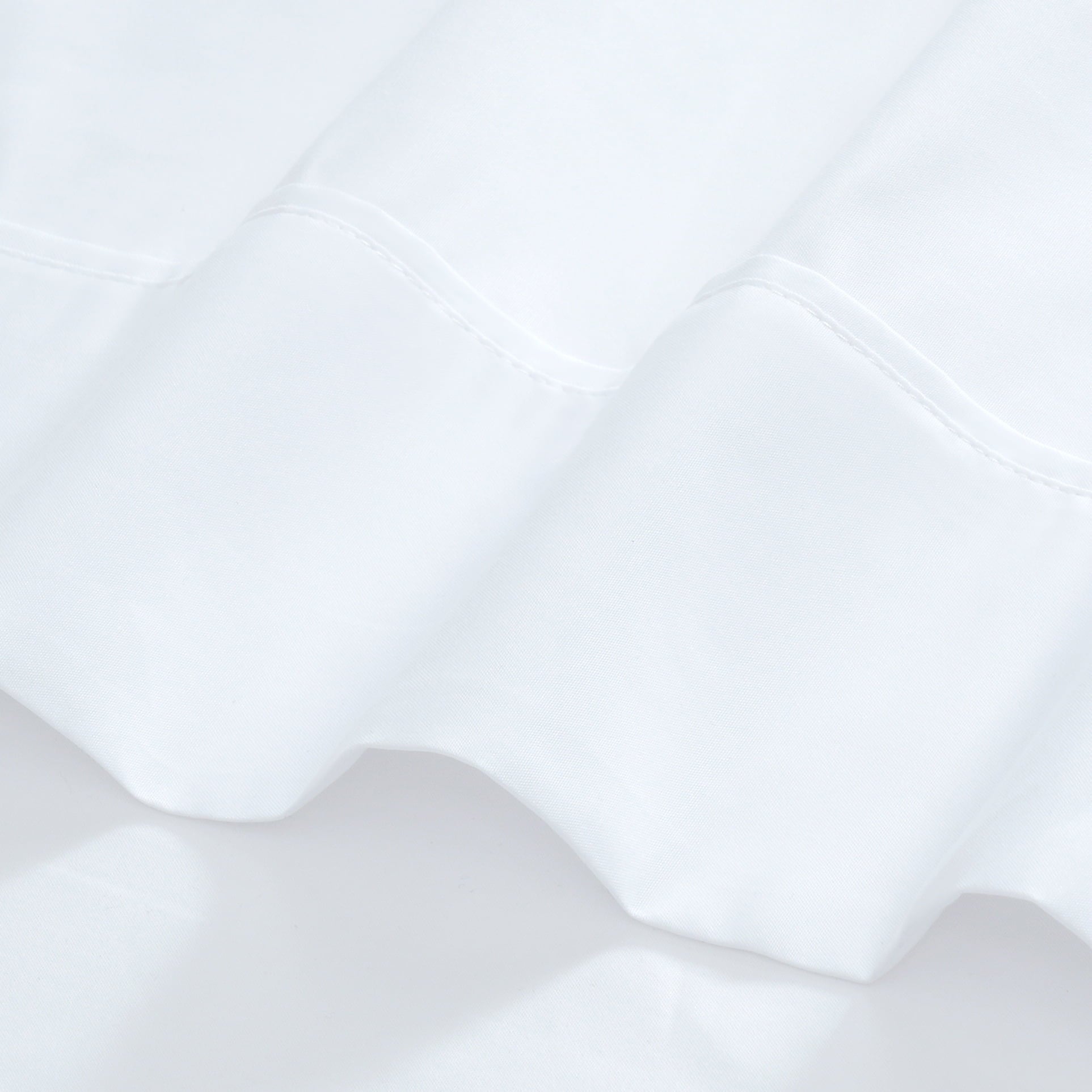 Mainstays Super Soft Brushed Microfiber Bed Sheet Set, Arctic White, Queen, 4 Piece